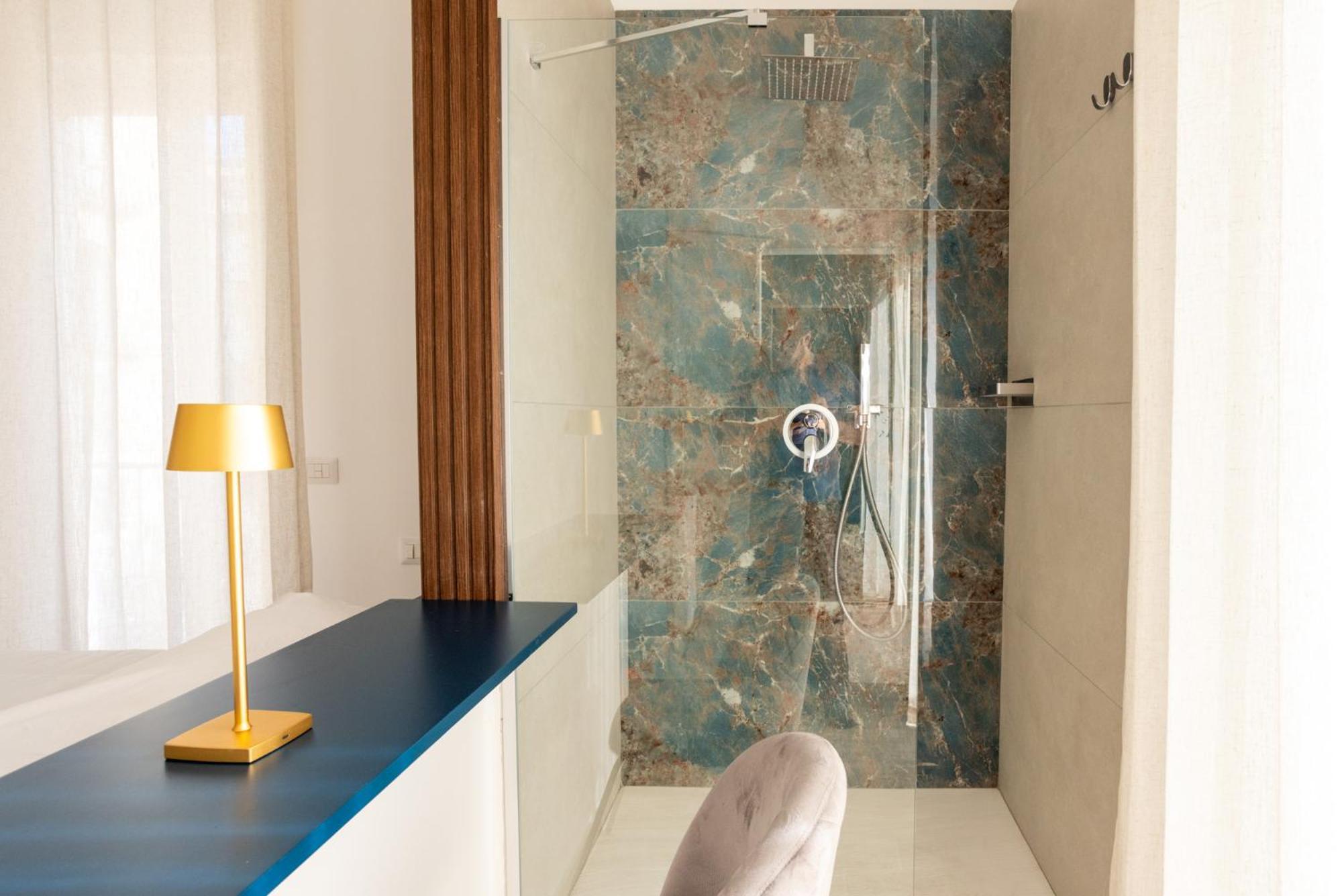 Palazzo Pepe Apartment Наполи Екстериор снимка