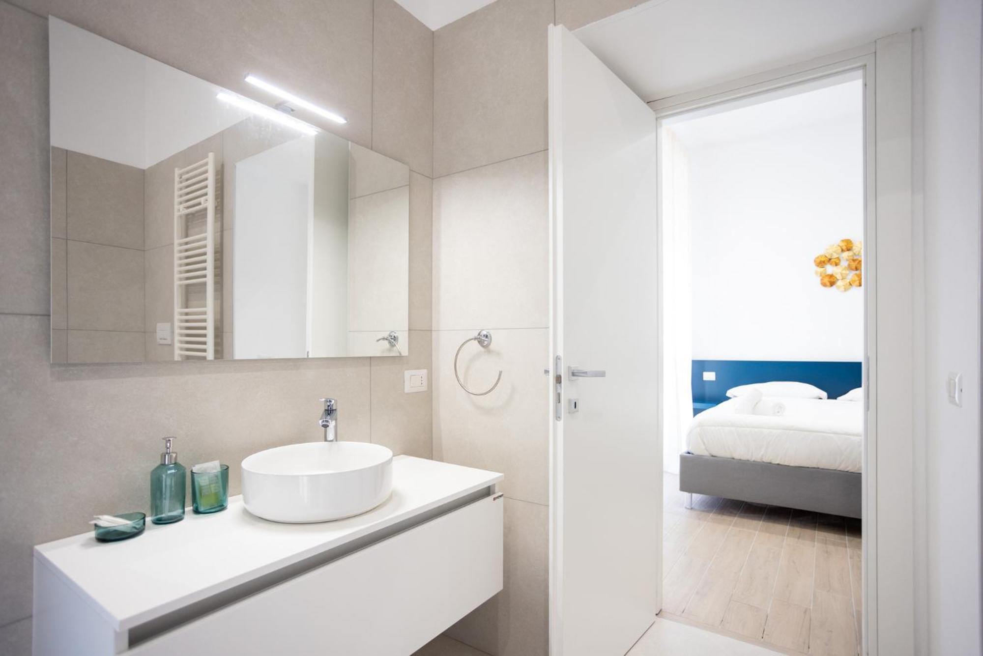 Palazzo Pepe Apartment Наполи Екстериор снимка