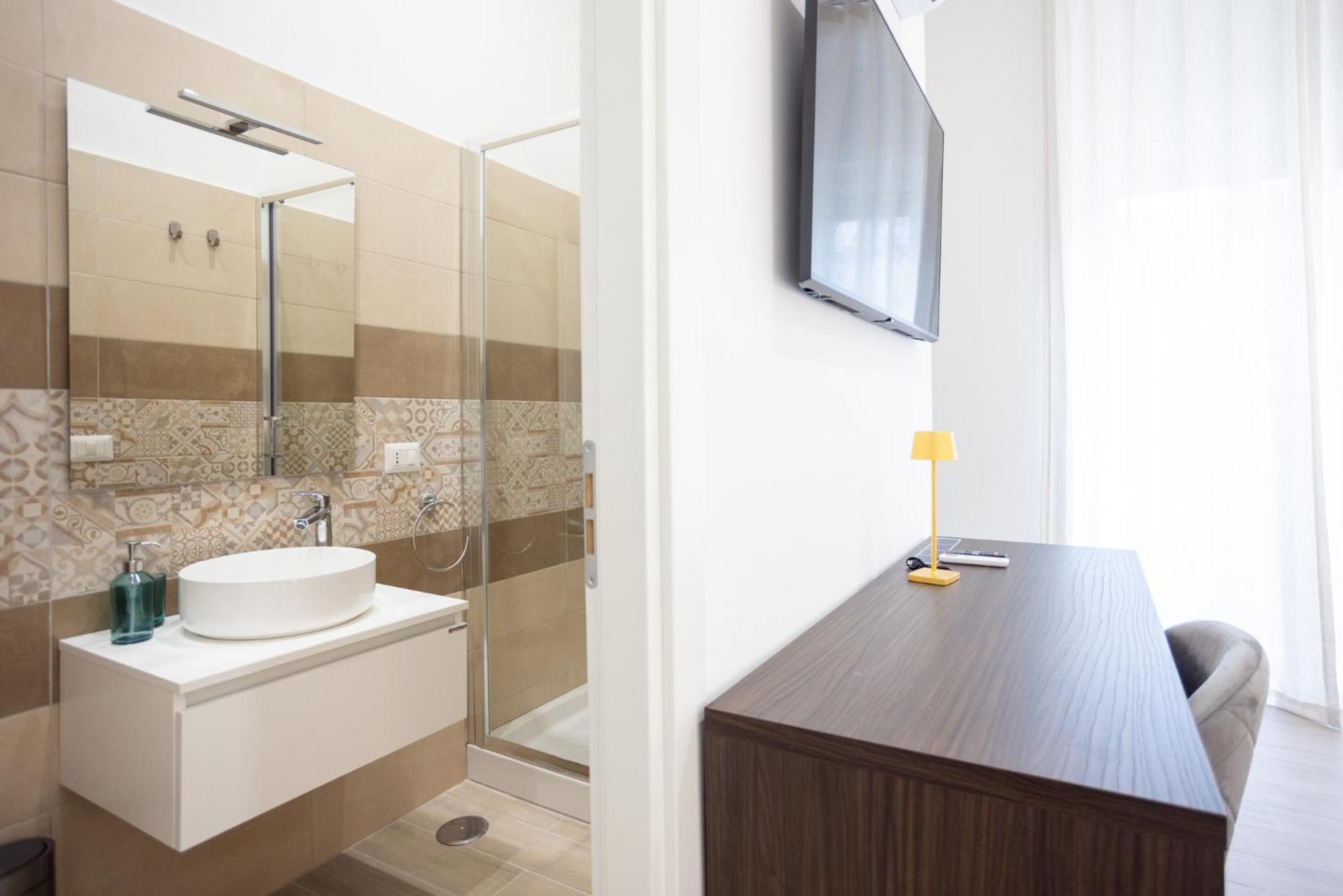 Palazzo Pepe Apartment Наполи Екстериор снимка